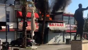 Antalya'da, Kaleiçi'ndeki dönerci dükkanında yangın