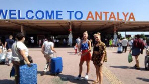 Antalya'ya, 11 ayda 3 milyon 382 bin turist geldi