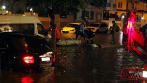 Antalya'yı sağanak vurdu