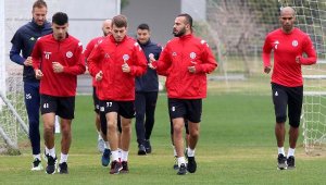 Antalyaspor, Galatasaray deplasmanına odaklandı