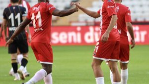 Antalyaspor'da parlayan yıldız Gökdeniz Bayrakdar