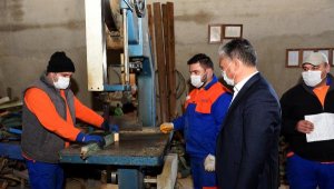 Başkan Uysal, atölyeleri ziyaret etti