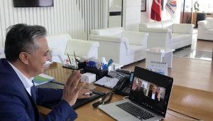 Böcek ve Uysal online görüştü