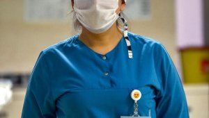 Hastasının son isteğini yerine getirdiğini, kendisi de koronayı yenince öğrendi