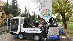 Konyaaltı'na yeni temizlik aracı ve konteynerler