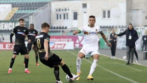 Lider Alanyaspor, 3'üncü deplasmandan da eli boş döndü