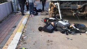 Motosikletle kamyonun karıştığı kazada 1'i ağır 3 yaralı