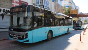 Sokak kısıtlamasınada toplu taşıma için 23 hatta 43 araç seferde