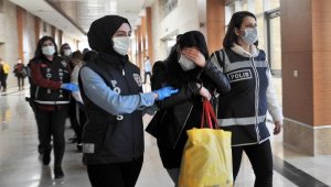 Altın Kızlar'dan 1 milyon liralık hırsızlık
