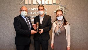 ANSİAD yılın iş, sanat ve medya ödülleri sahiplerini buldu