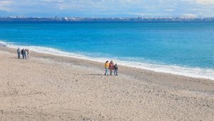 Antalya kısıtlamanın son gününde sessiz