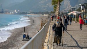 Antalya'da güneşli hava keyfi