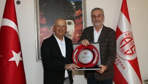 Antalyaspor'dan Öztürk ailesine veda töreni