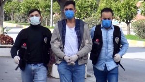 Araçta 2 çocuğu varken uyuşturucu kullandı, polis baygın halde buldu