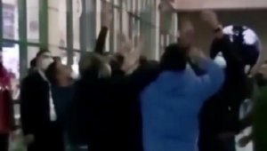 Asker uğurlamada 'koronavirüs' yine unutuldu