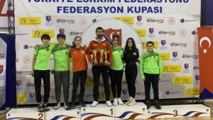 Eskrimciler, Ankara'dan 3 kupayla döndü