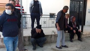Evlerinin yanışını gözyaşlarıyla izlediler