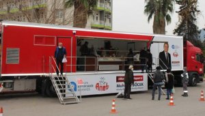Halk Et Tır'ı salı günleri Finike'de
