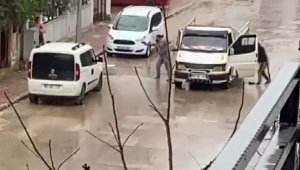 İki grup arasında silahlı, taşlı kavga: 2 yaralı