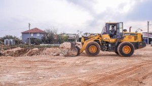 Kepez'den yeni yılın ilk parkı Altıayak'a