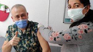 Korkuteli'nde sağlık çalışanlarına aşı