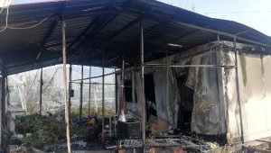 Kumluca'da ev yangını