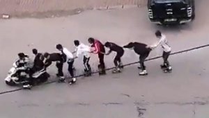 Patenci gençlerin tehlikeli yolculuğu kamerada
