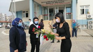 Sağlık çalışanlarına 500 gül