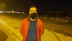 Sokakta kalan gence polisten yardım eli