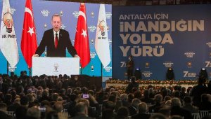AK Parti Antalya'da kongre coşkusu