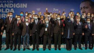 AK Parti Antalya'da kongre coşkusu