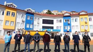 Alanya Belediyesi 107. okulun çevre düzenlemesini yaptı