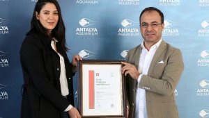 Antalya Akvaryum'a 'Güvenli Turizm' sertifikası