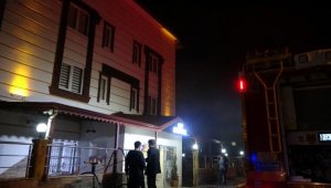 Apart otelde çıkan yangın kısa sürede söndürüldü