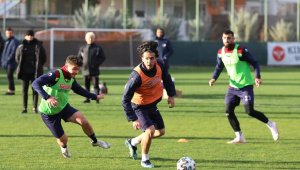 Aytemiz Alanyaspor, Galatasaray'a karşı bu sezonki 3'üncü galibiyetini almak istiyor