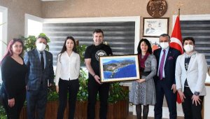 Çocuklardan Ukrayna ile Türkiye arasında kültür köprüsü