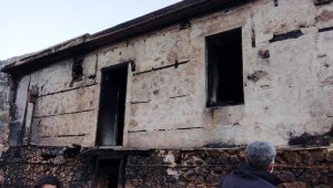 Gazipaşa'da ev yangını