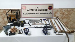 İbradı Jandarması'ndan kaçak kazıya suçüstü