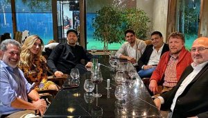 Jason Statham ile otelde sohbet buluşması
