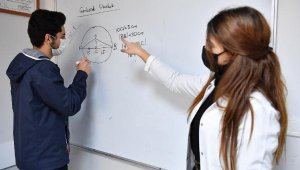 Konyaaltı Etüt Merkezi'nde eğitim başladı