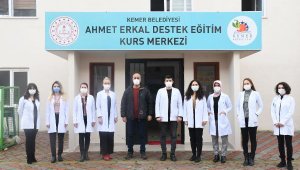 Kurs merkezinde eğitime devam