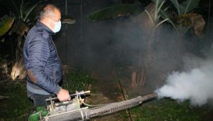 Manavgat'ta muz seralarında don nöbeti