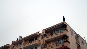 Polis ikna etti, intihardan vazgeçti