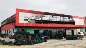 Sebze meyve deposu yangınında 6.5 milyon liralık zarar