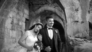 Serik'te çarpışan iki otomobilden biri dereye uçtu: 6 ölü