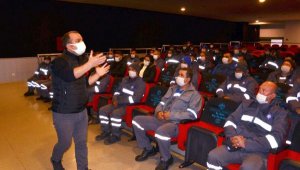 Sinekle mücadele ekibine eğitim