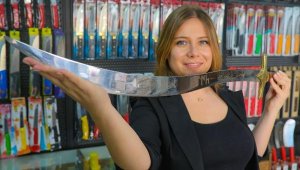 Tarihi dizi ve filmler, kılıca ilgiyi artırdı; geyik boynuzu saplı kılıç 750 TL
