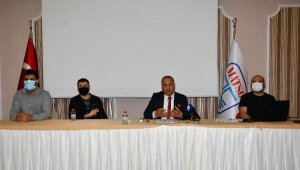 Tarihi yolla ilgili muhtarlarla toplantı