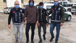 Yerleşik Rus Olesia'nın telefonunu gasbeden 4 şüpheli tutuklandı