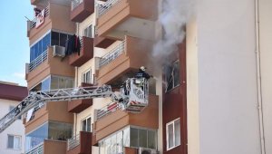 13 katlı binanın 5'inci katında çıkan yangın büyümeden söndürüldü